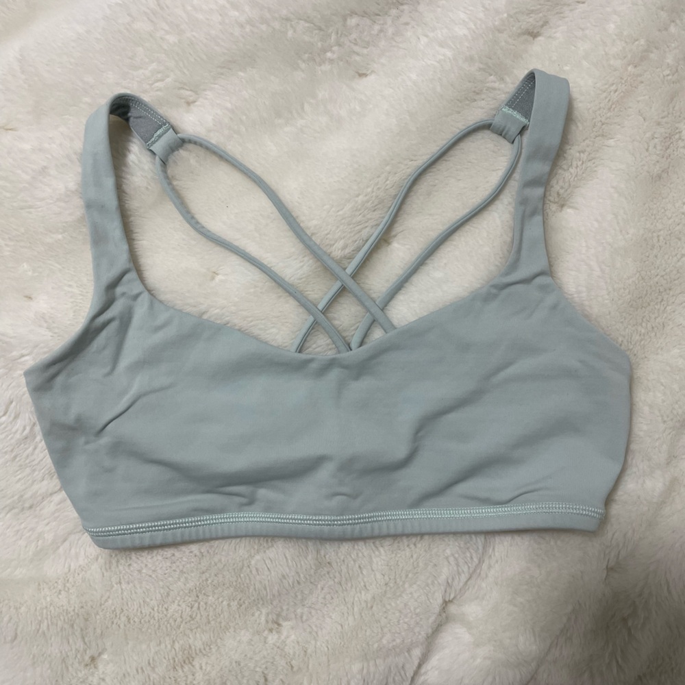 Lululemon Free To Be Bra